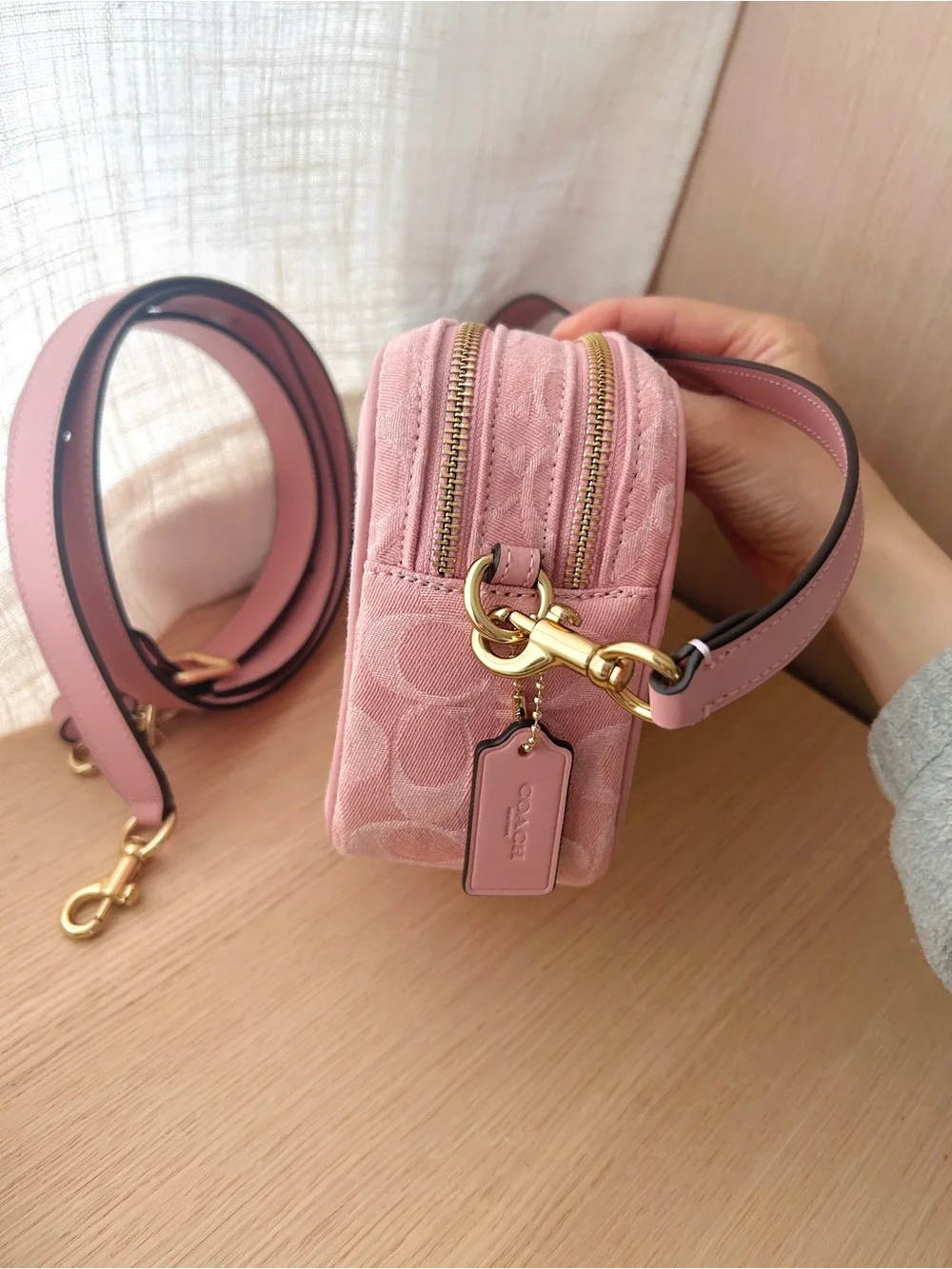 NWT💗Coach Mini Carey Crossbody Bag
Light Pink Signature Denim CEN19 Shoulder - Picture 5 of 11